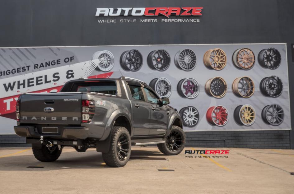 FORD-RANGER-VAPOR-MATTE-BLACK